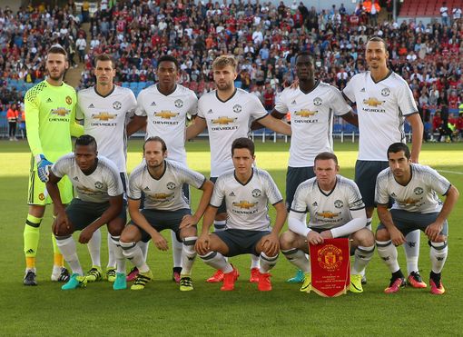 场地湿滑 场地湿滑